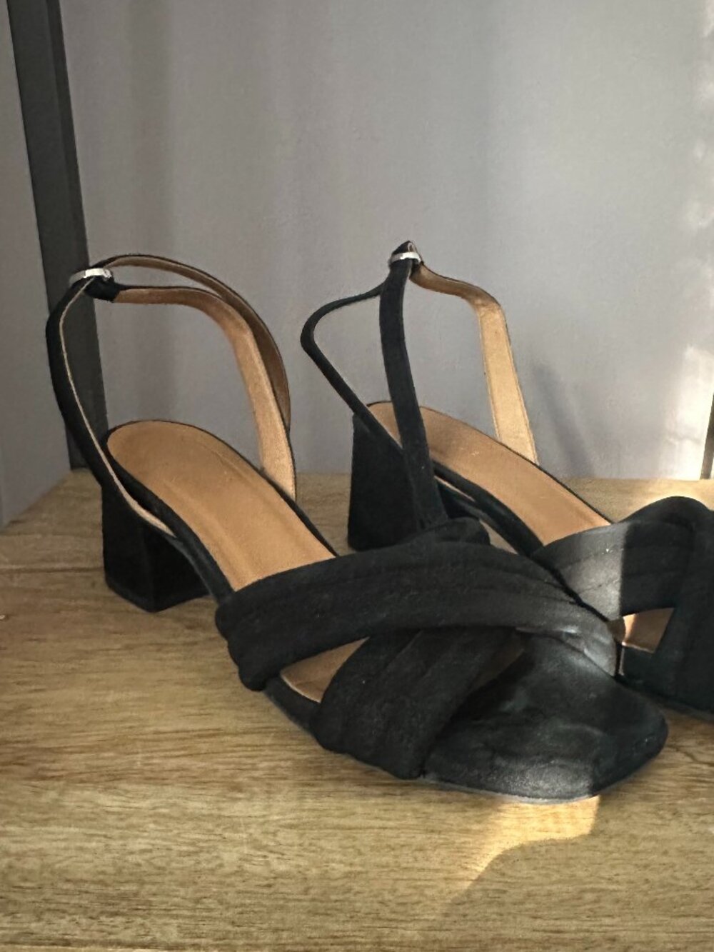 Maguire Size 39 Black Sandal Velvet